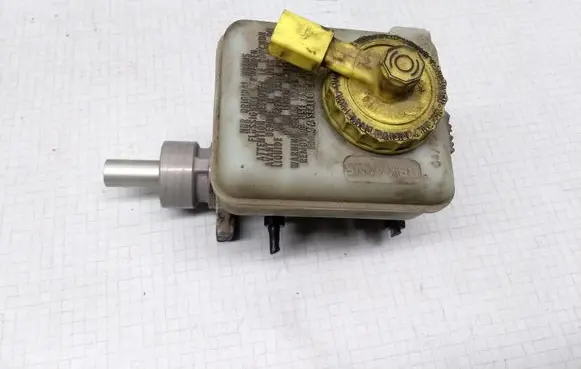 Audi A3 S3 8L Master brake cylinder 21027099