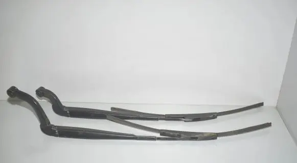 Land Rover Discovery 4 - LR4 Headlight wiper blade set 89813728 89813729