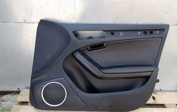 Audi A5 Sportback 8TA Front door card panel trim 8T8867106