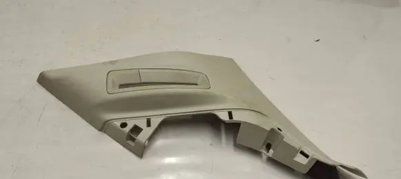 Volvo XC90 (D)pillar trim (top) 31389177