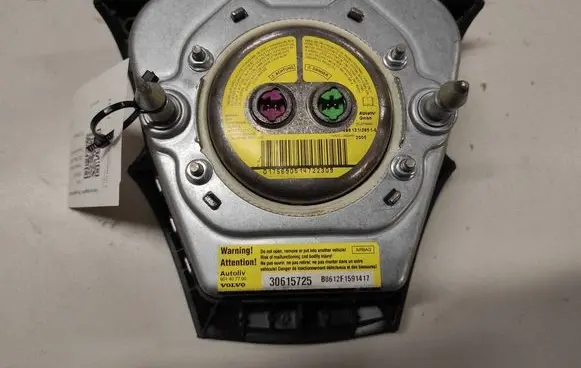 Volvo V50 Steering wheel airbag 30615725
