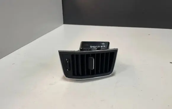 Skoda Kodiaq Dashboard side air vent grill/cover trim 565819702