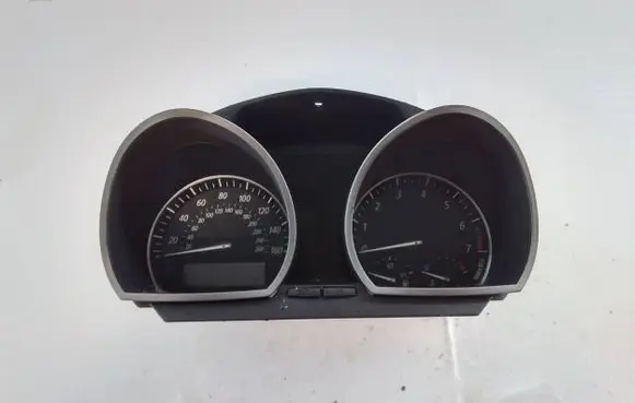 BMW Z4 E85 E86 Speedometer (instrument cluster) 6941793 102425020 25811510