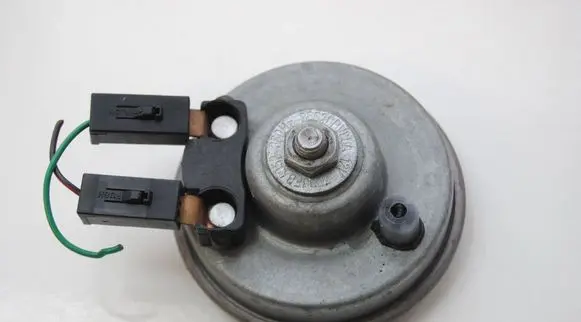 Nissan Juke I F15 Horn signal A046466 25620BV80A