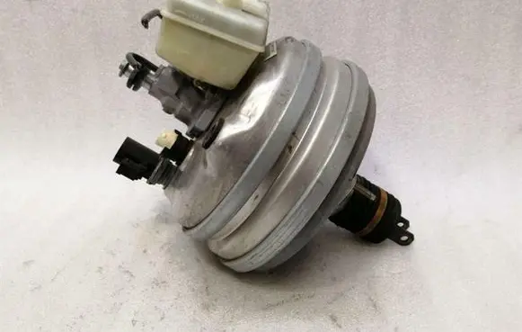 Mercedes-Benz CL C215 Brake booster A0054302530