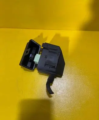 Mini One - Cooper Coupe R56 Charging relay 118KM