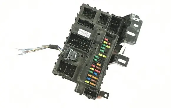 Ford Mustang VI Fuse module DG9T14B476B DG9T14B476C DG9T14B476D