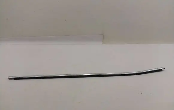Skoda Octavia Mk3 (5E) Front door glass trim molding 5e3837476d