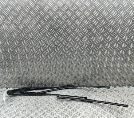 Volkswagen Touareg III Windshield/front glass wiper blade 762955409 762955410