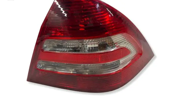 Mercedes-Benz C W203 Rear/tail lights 2038202064