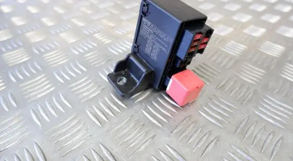 Toyota Yaris XP210 Fuse module 82666K0090 82660K0010 82663K0040