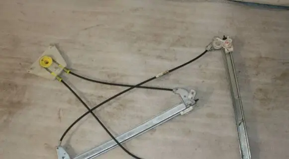 Audi A3 S3 8P Front window lifting mechanism without motor