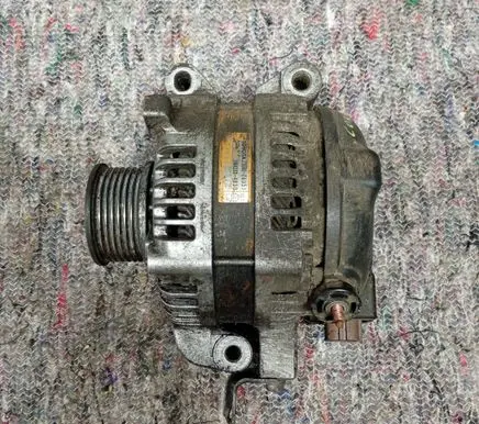 Toyota Corolla E140 E150 Generator/alternator 2706026051 1042104850