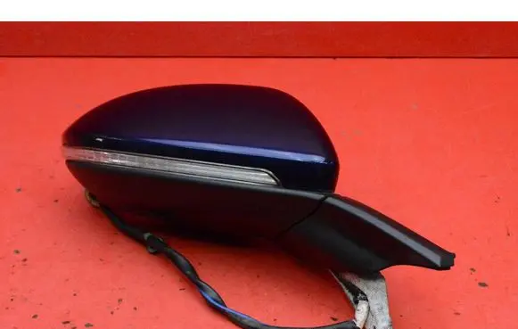 Volkswagen Golf Sportsvan Front door electric wing mirror 021277