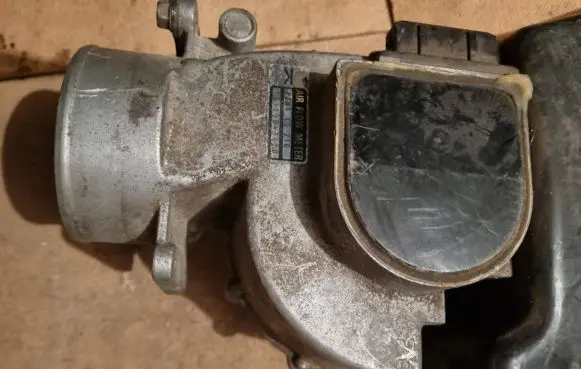 Mazda 626 Mass air flow meter 01Z911073 0219001261