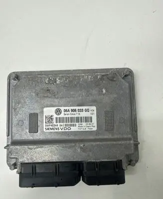 Audi A3 S3 8P Engine control unit/module 06A906033GQ 5WP403444
