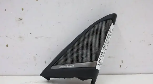 BMW 5 G30 G31 G38 Front door speaker cover trim 7464602MWGK 7464602