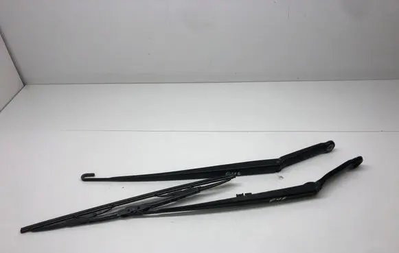 BMW 3 E46 Windshield/front glass wiper blade 