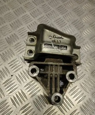 Citroen Jumper Engine mounting bracket 1363876080