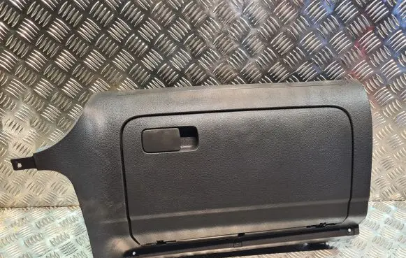 Volkswagen Golf V Glove box 1K1857289 1K1857290