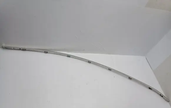 Peugeot 607 Front door glass trim molding 