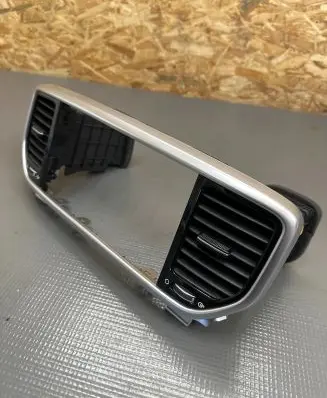 KIA Sportage Dash center air vent grill 84740F1AB0QB1 010721012
