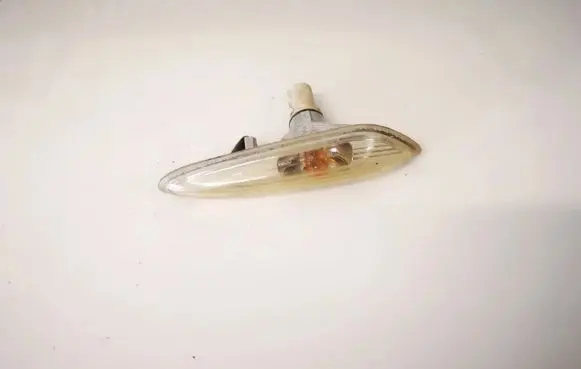 BMW 5 E60 E61 Front fender indicator light 6911372