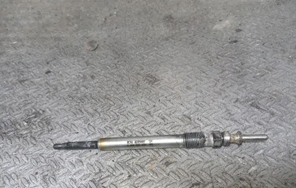 Opel Zafira A Glow plug 0100226489