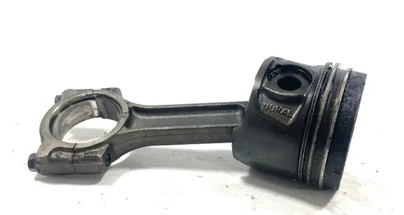 Renault Modus Piston with connecting rod 7657