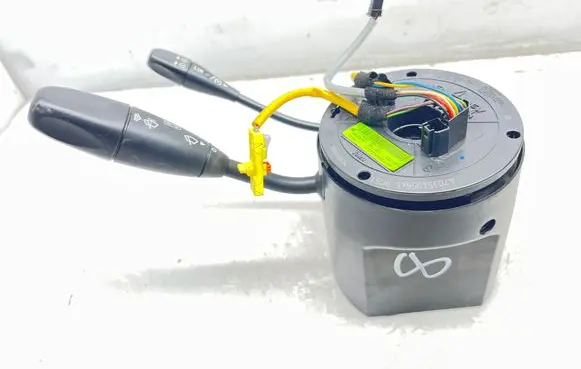 Mercedes-Benz C W203 Wiper turn signal indicator stalk/switch A2035405645
