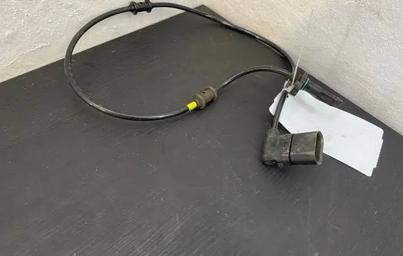 Mercedes-Benz GLC C253 ABS rear brake sensor 0265009775