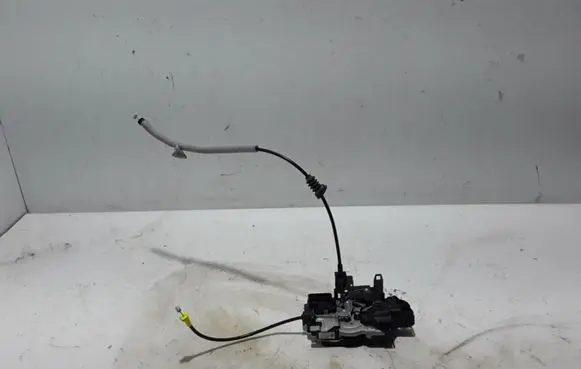Volvo XC40 Front door lock 31462456