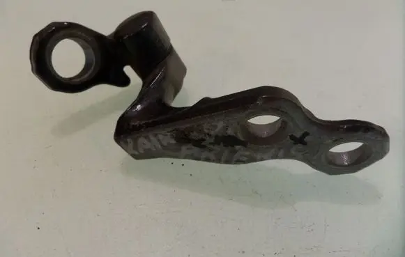 Ford Focus C-MAX Front door upper hinge