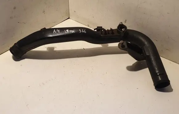 Audi A4 S4 B5 8D Intercooler hose/pipe 8D0145840I
