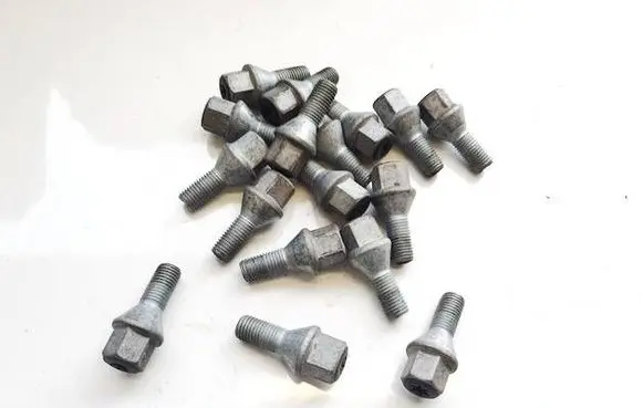 Renault Austral Nuts/bolts