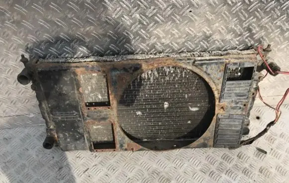Volkswagen PASSAT B3 Coolant radiator