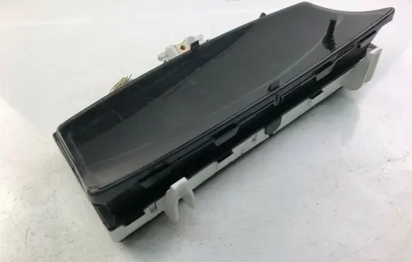 Toyota Corolla E120 E130 Speedometer (instrument cluster) 8380002C50 K3524