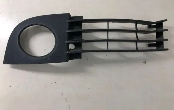 Audi A6 S6 C6 4F Front bumper lower grill 4B0807681T