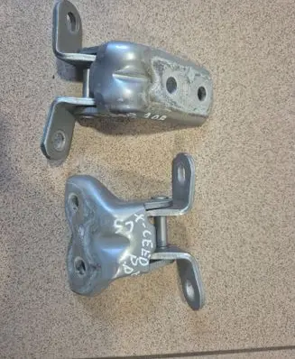 KIA Xceed Front door hinge set 