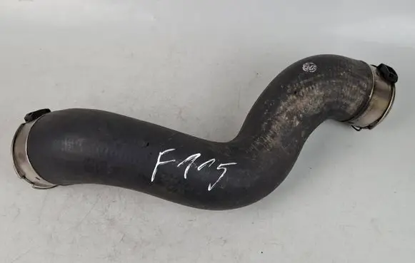 Mercedes-Benz CLS C218 X218 Intercooler hose/pipe A2045286582 40056