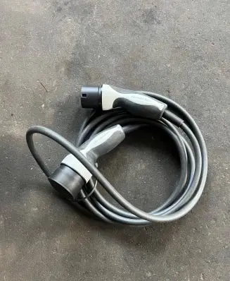 Mercedes-Benz EQC Electric car charging cable A0005833301