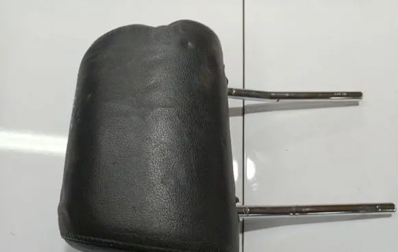 Audi A6 S6 C6 4F Front seat headrest 
