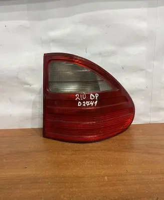 Mercedes-Benz E W210 Other body part A2108204864 D2741