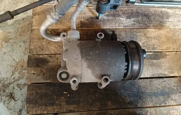 Ford Focus Air conditioning (A/C) compressor (pump)