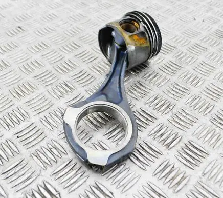 Mercedes-Benz Vito Viano W639 Piston A6420302018 A6420304120