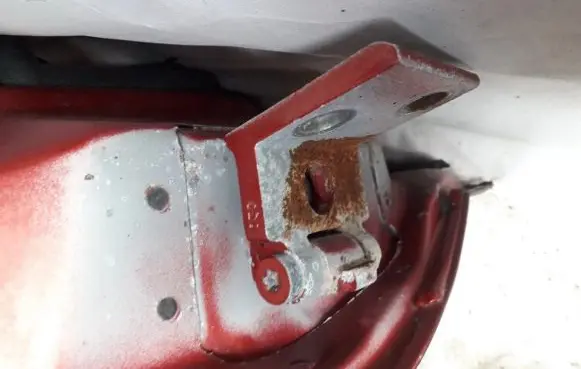 Citroen Xsara Front door upper hinge