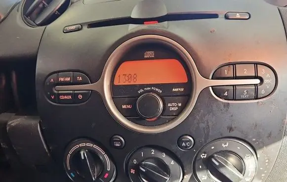 Mazda 2 Radio/CD/DVD/GPS head unit 14797726 IMPRK1561948