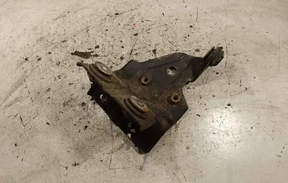Jeep Grand Cherokee ABS pump bracket