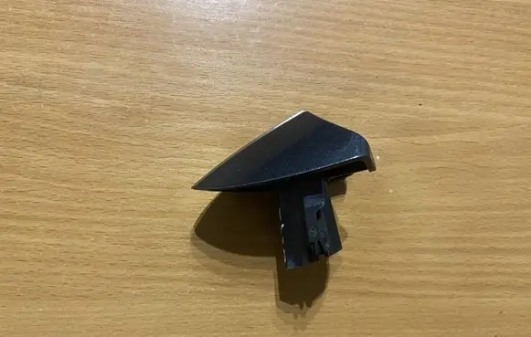 Mercedes-Benz E W212 Rear door handle cover B276 A2047600320
