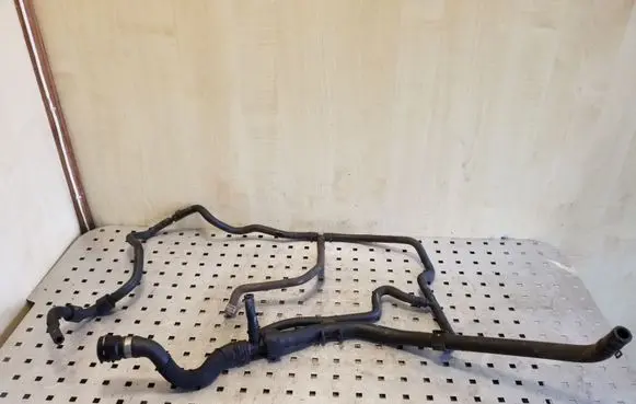 Volkswagen Golf Plus Engine coolant pipe/hose 1K0122101GQ
